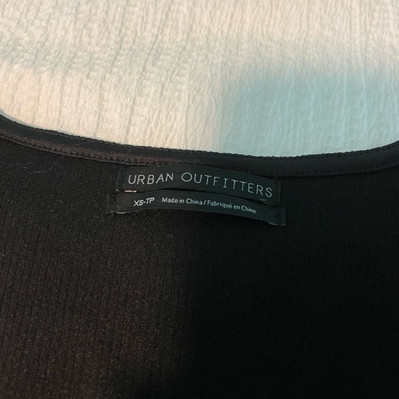 Urban Outfitters black Sabel Textured Wrap top size XS - Picture 5 of 5